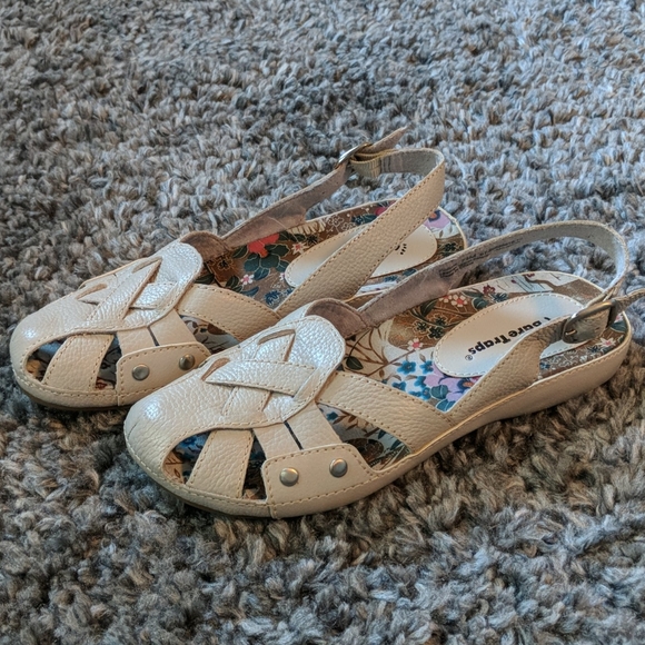 bare trap ladies sandals